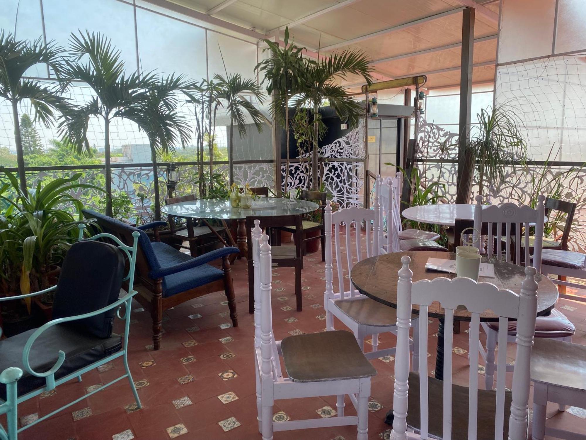 Golden Lotus Bangalore Boutique Suites Ngoại thất bức ảnh