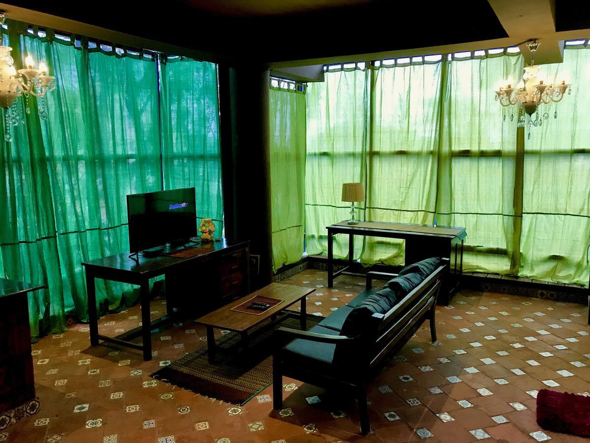 Golden Lotus Bangalore Boutique Suites Ngoại thất bức ảnh
